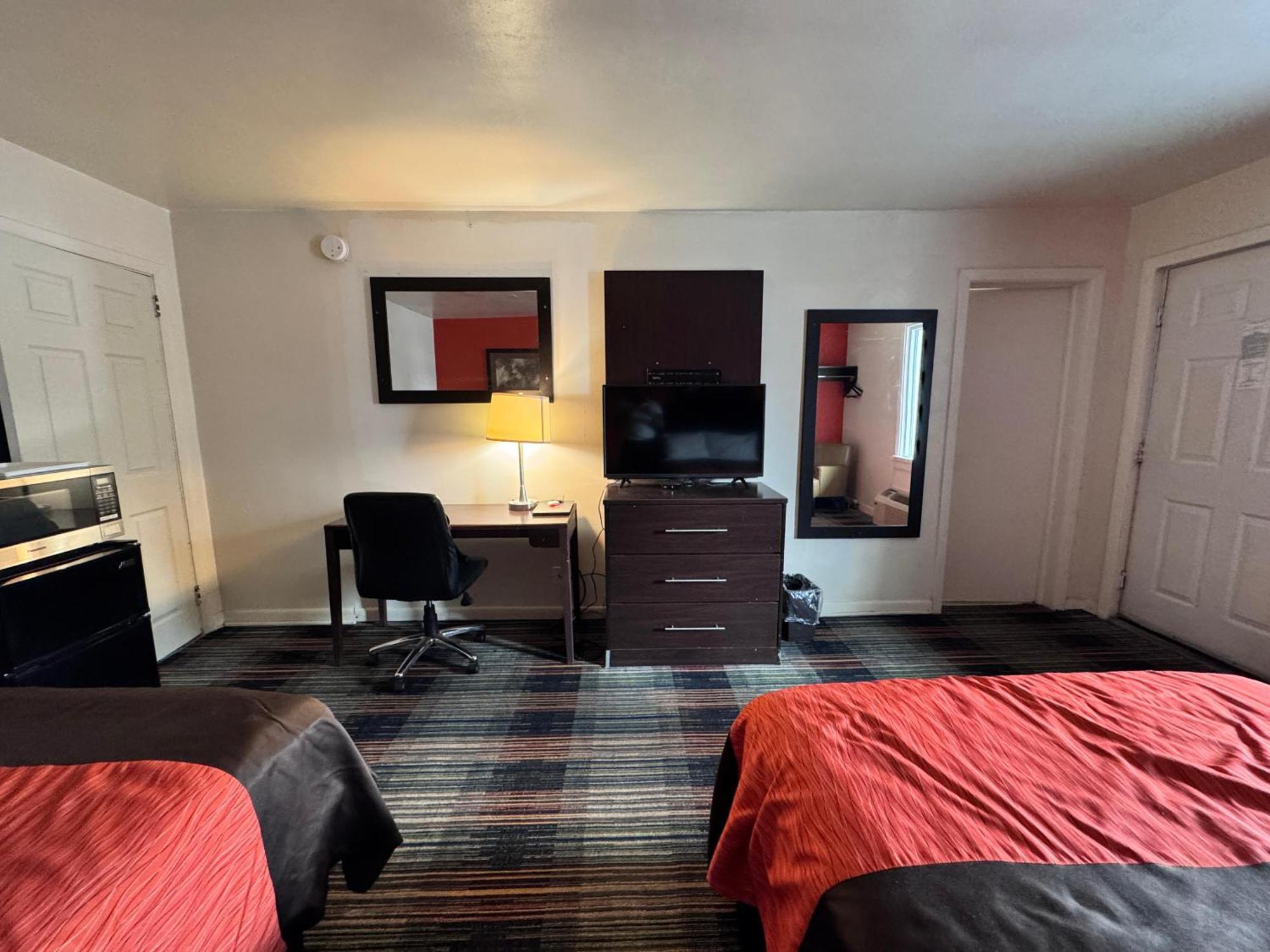 Oyo Palm Leaf Motel Ashland Esterno foto