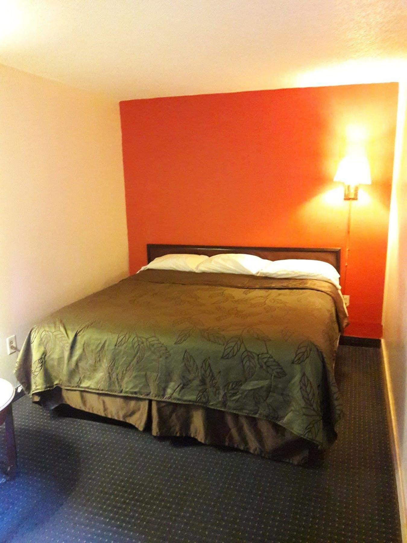 Oyo Palm Leaf Motel Ashland Esterno foto
